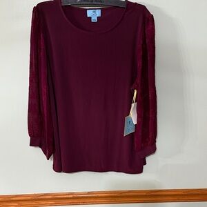 Cece Floral Sleeve Blouse. Maroon. NWT. Size: Largw